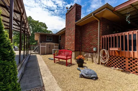 Exterior - 1366 Devils Backbone Rd, Cincinnati, OH 45233 photo 15 of 18