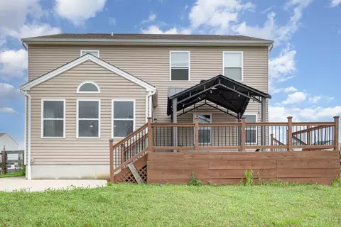 Exterior - 807 Hocking Meadow Cir, Monroe, OH 45050 photo 4 of 8