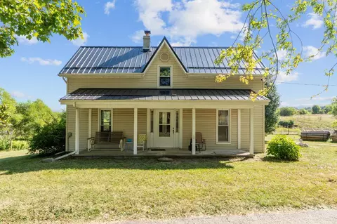 948 Mt Olive Rd, South Salem, OH 45681