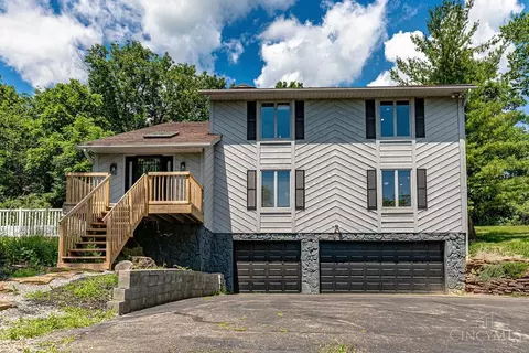 Exterior - 3060 Quercus Dr, Hamilton, OH 45013 photo 10 of 11
