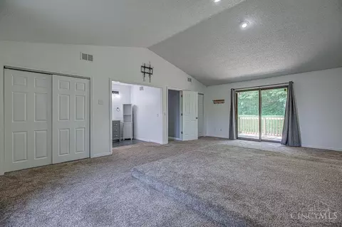 Bedroom - 3060 Quercus Dr, Hamilton, OH 45013 photo 3 of 8