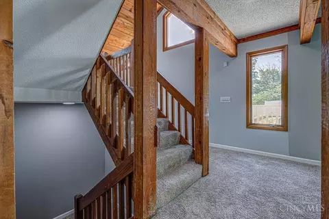 Entry Way - 3060 Quercus Dr, Hamilton, OH 45013 photo 1 of 3