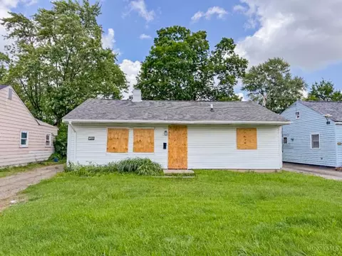 1048 James Rd, Columbus, OH 43227