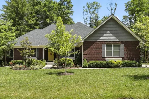 2148 St Rt 28, Goshen, OH 45122