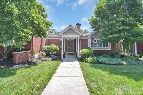 8852 Montgomery Rd, Cincinnati, OH 45236