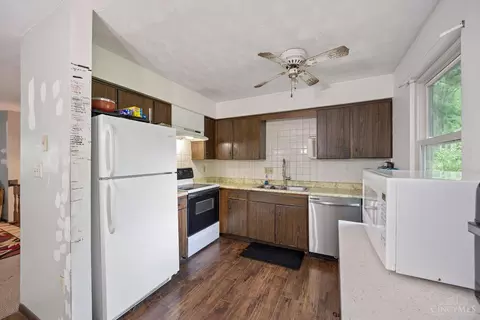 Kitchen - 4099 Traude Ct, Morrow, OH 45152 photo 1 of 3