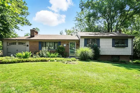 5460 Country Ln, Milford, OH 45150