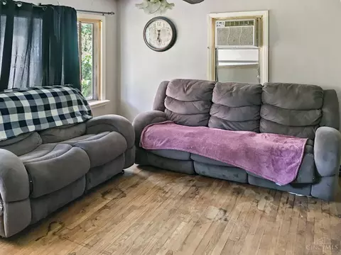 540 John St, Carlisle, OH 45005 photo 3