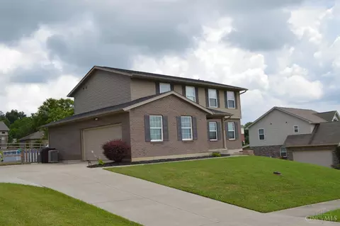 2043 Wagon Wheel Dr, Hamilton, OH 45013