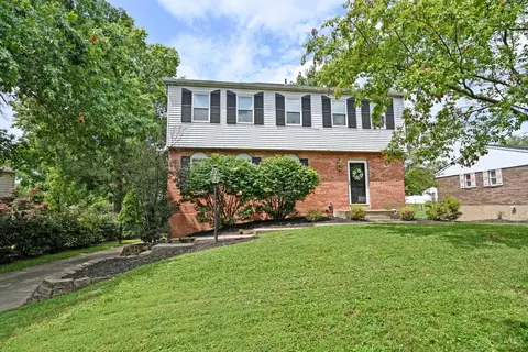 137 Brushwood Dr, Loveland, OH 45140