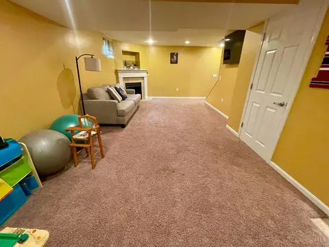 Living - 4175 Cannon Gate Dr, Cincinnati, OH 45245 photo 6 of 6