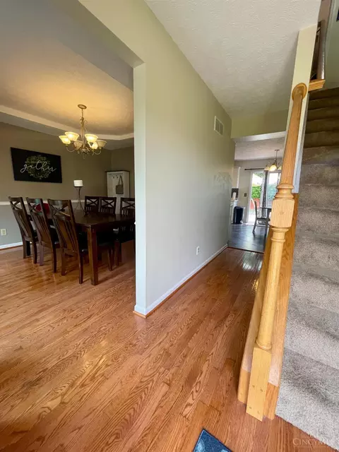 Entry Way - 4175 Cannon Gate Dr, Cincinnati, OH 45245 photo 1 of 3