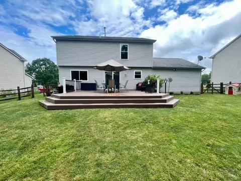 Exterior - 4175 Cannon Gate Dr, Cincinnati, OH 45245 photo 4 of 10