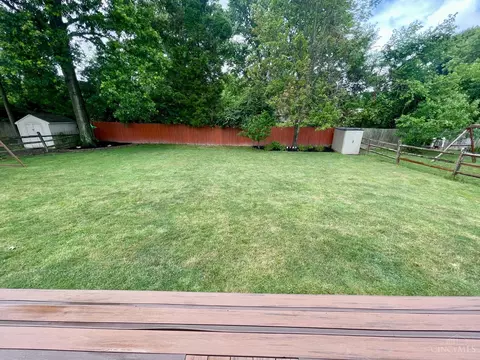 Exterior - 4175 Cannon Gate Dr, Cincinnati, OH 45245 photo 7 of 10