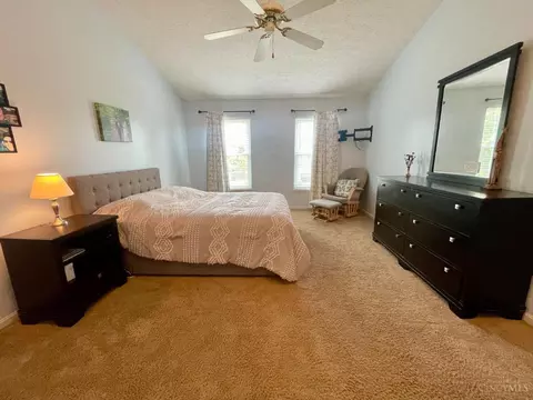Bedroom - 4175 Cannon Gate Dr, Cincinnati, OH 45245 photo 2 of 8