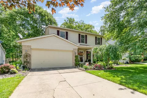 8668 Beckys Ridge Dr, Colerain Twp, OH 45251