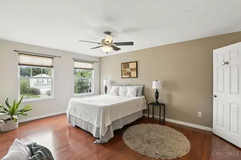 Bedroom - 2317 Garrison Dr, Cincinnati, OH 45231 photo 6 of 7