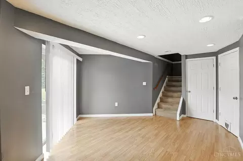 Living - 2317 Garrison Dr, Cincinnati, OH 45231 photo 4 of 4