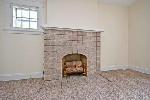Living - 1641 Pullan Ave, Cincinnati, OH 45223 photo 2 of 4