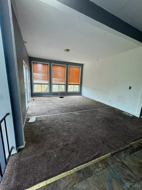 Living - 1705 Harrison Ave, Cincinnati, OH 45214 photo 1 of 4