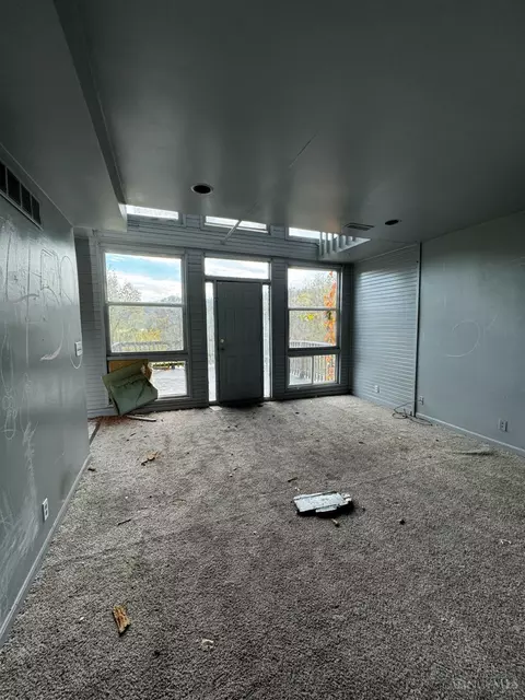 Living - 1705 Harrison Ave, Cincinnati, OH 45214 photo 4 of 4