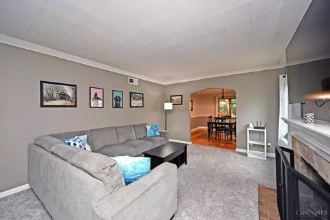 Living - 4125 Sherel Ln, Cincinnati, OH 45209 photo 2 of 4