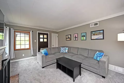Living - 4125 Sherel Ln, Cincinnati, OH 45209 photo 4 of 4