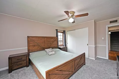 Bedroom - 4125 Sherel Ln, Cincinnati, OH 45209 photo 2 of 3
