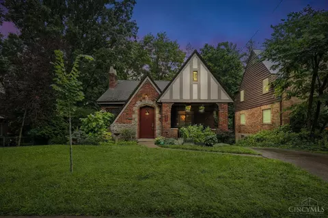 Exterior - 6335 Iris Ave, Cincinnati, OH 45213 photo 2 of 6