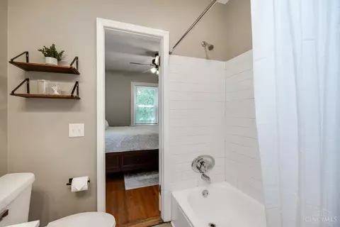 Bath - 7017 Bramble Ave, Cincinnati, OH 45227 photo 2 of 3