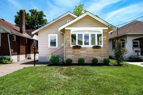 Exterior - 7017 Bramble Ave, Cincinnati, OH 45227 photo 2 of 11