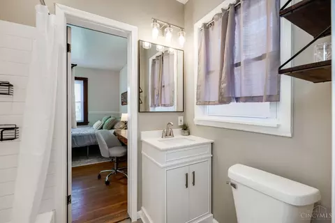 Bath - 7017 Bramble Ave, Cincinnati, OH 45227 photo 1 of 3