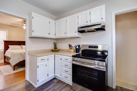 Kitchen - 7017 Bramble Ave, Cincinnati, OH 45227 photo 4 of 4