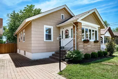 7017 Bramble Ave, Cincinnati, OH 45227