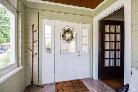 Entry Way - 7017 Bramble Ave, Cincinnati, OH 45227 photo 2 of 5