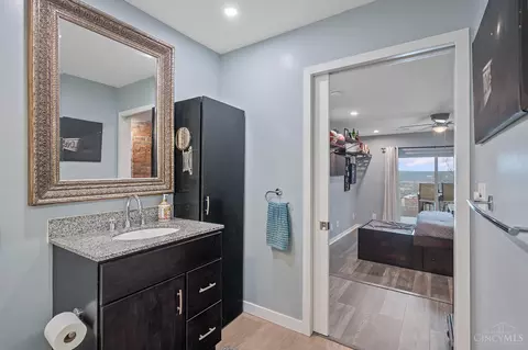 Bath - 1841 Walker St, Cincinnati, OH 45212 photo 4 of 4