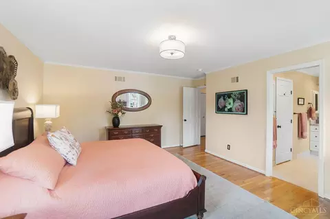 Bedroom - 8203 Millview Dr, Cincinnati, OH 45249 photo 3 of 9