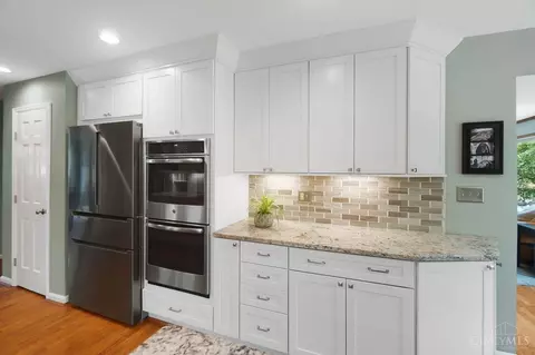 Kitchen - 8203 Millview Dr, Cincinnati, OH 45249 photo 4 of 7