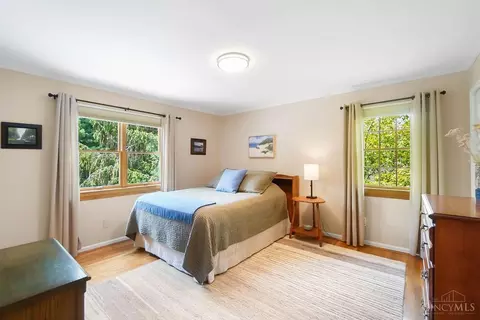 Bedroom - 8203 Millview Dr, Cincinnati, OH 45249 photo 6 of 9