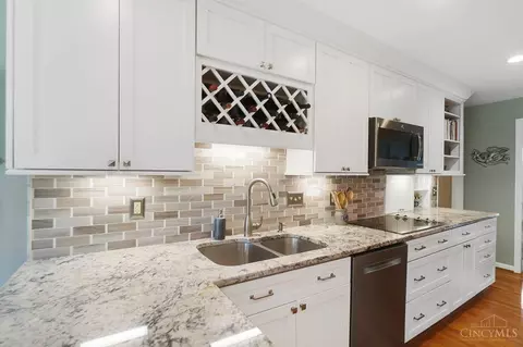 Kitchen - 8203 Millview Dr, Cincinnati, OH 45249 photo 5 of 7