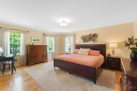 Bedroom - 8203 Millview Dr, Cincinnati, OH 45249 photo 1 of 9