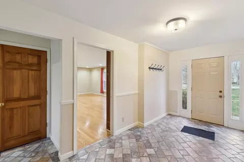 Entry Way - 10652 Mill Rd, Cincinnati, OH 45240 photo 1 of 3