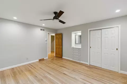 Bedroom - 10652 Mill Rd, Cincinnati, OH 45240 photo 5 of 5