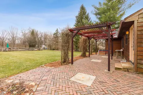 Exterior - 10652 Mill Rd, Cincinnati, OH 45240 photo 3 of 10