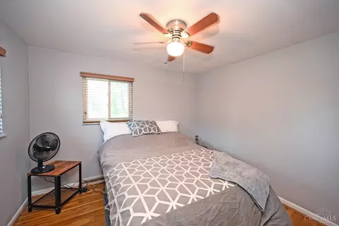 Bedroom - 4669 Largo Dr, Cincinnati, OH 45236 photo 5 of 9