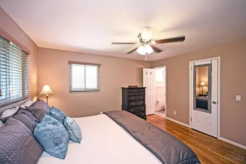 Bedroom - 4669 Largo Dr, Cincinnati, OH 45236 photo 2 of 9