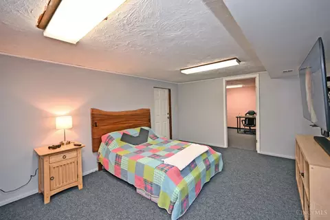 Bedroom - 4669 Largo Dr, Cincinnati, OH 45236 photo 7 of 9