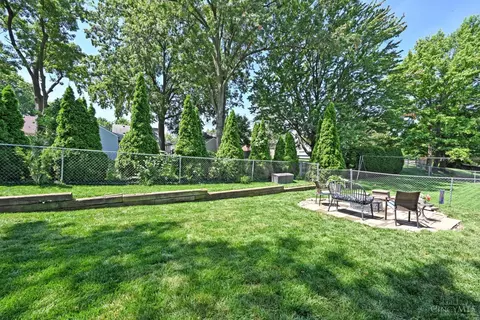 Exterior - 4669 Largo Dr, Cincinnati, OH 45236 photo 11 of 14