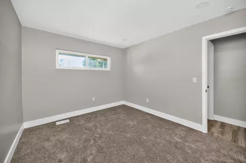 Bedroom - 1320 Ovid Ave, Cincinnati, OH 45231 photo 6 of 9