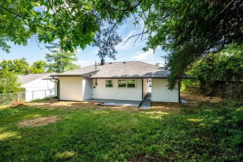 Exterior - 1320 Ovid Ave, Cincinnati, OH 45231 photo 6 of 9
